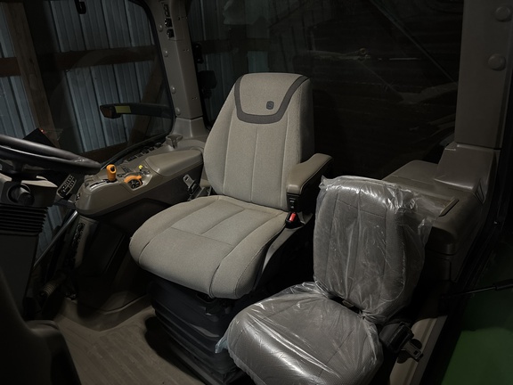 Used 2024 John Deere 8R 370 Row Crop Tractors at Koenig Equipment in Urbana, OH - Photo4