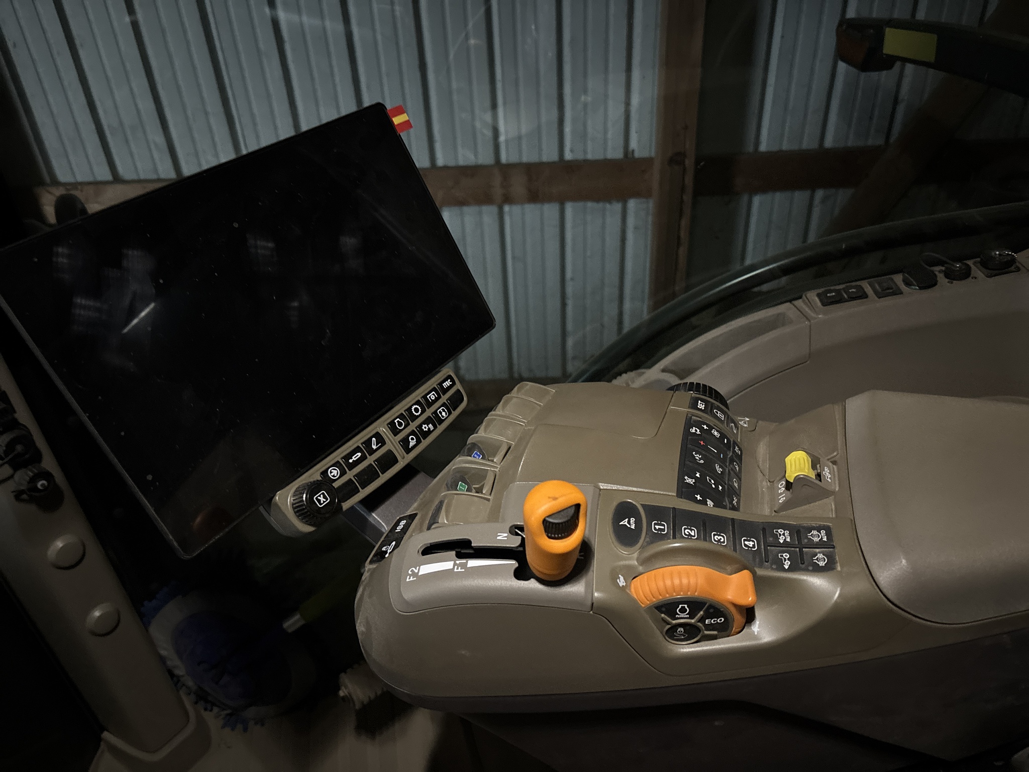 Used 2024 John Deere 8R 370 Row Crop Tractors at Koenig Equipment in Urbana, OH - PhotoXL5