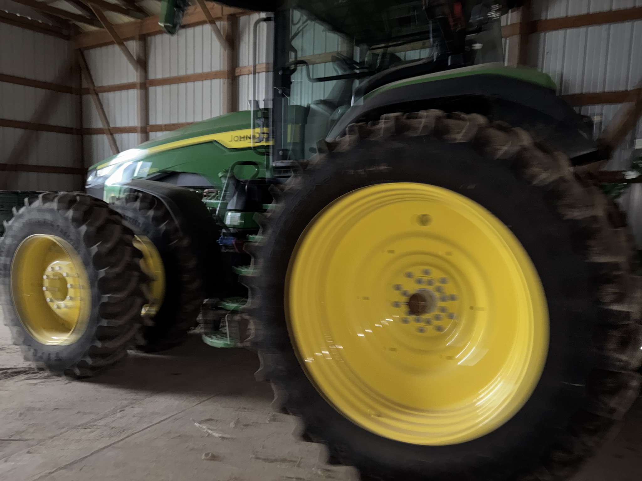 Used 2024 John Deere 8R 370 Row Crop Tractors at Koenig Equipment in Urbana, OH - PhotoXL17