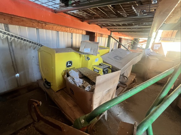 John Deere 47-in. Snow Blower (X580, X584, model year 2016- X590)