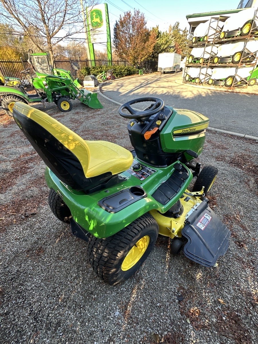 2022 John Deere X390 Image 3