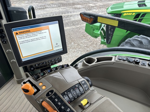 Used 2022 John Deere 8R 370 Row Crop Tractors at Koenig Equipment in Anna, OH - Photo40