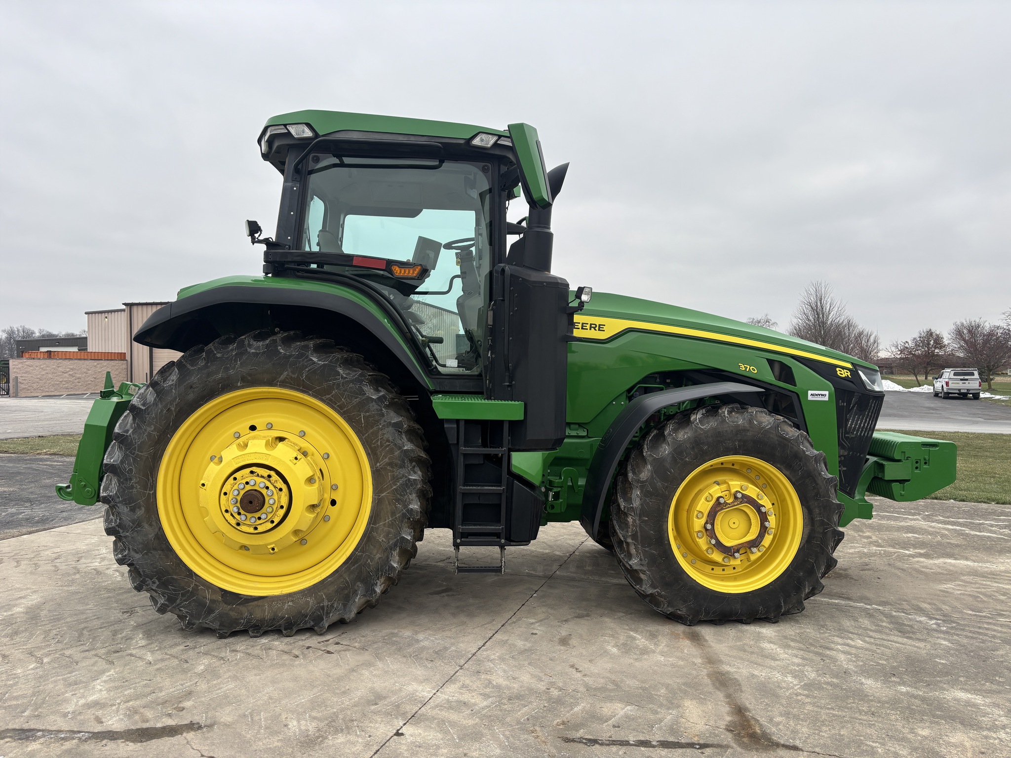 Used 2022 John Deere 8R 370 Row Crop Tractors at Koenig Equipment in Anna, OH - PhotoXL5