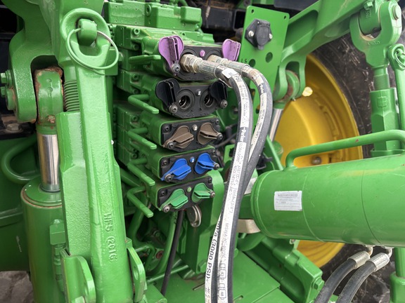 Used 2022 John Deere 8R 370 Row Crop Tractors at Koenig Equipment in Anna, OH - Photo13