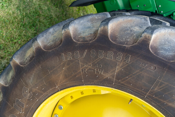 Used 2022 John Deere 8R 370 Row Crop Tractors at Koenig Equipment in Anna, OH - Photo10
