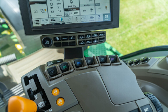 Used 2022 John Deere 8R 370 Row Crop Tractors at Koenig Equipment in Anna, OH - Photo34