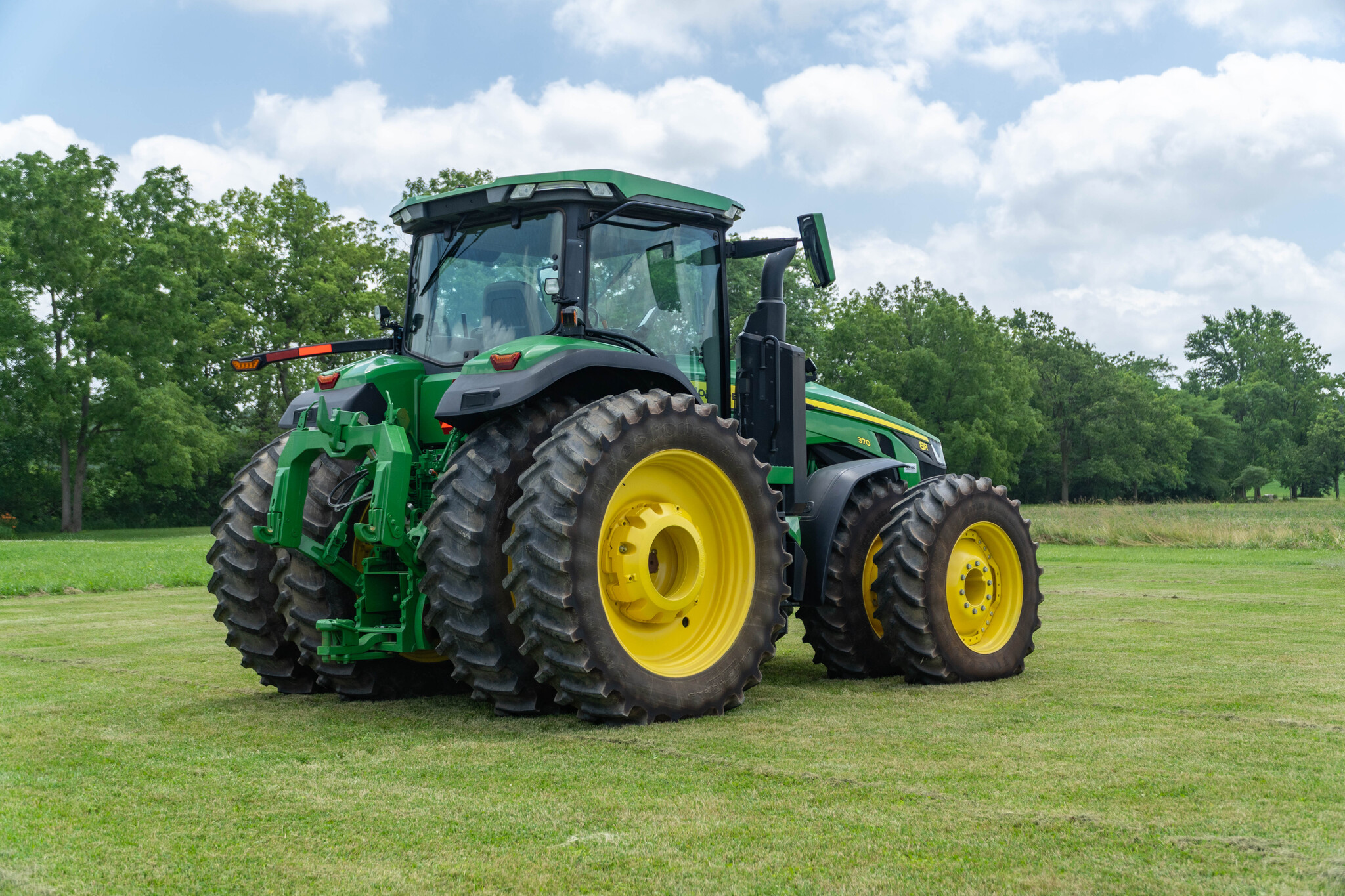 Used 2022 John Deere 8R 370 Row Crop Tractors at Koenig Equipment in Anna, OH - PhotoXL4
