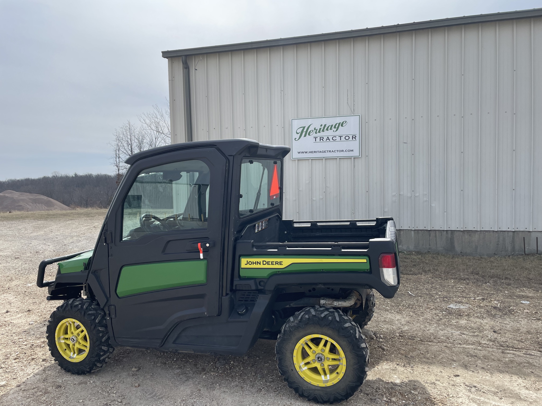  2022 John Deere XUV 835M at Heritage Tractor in Rolla, MO