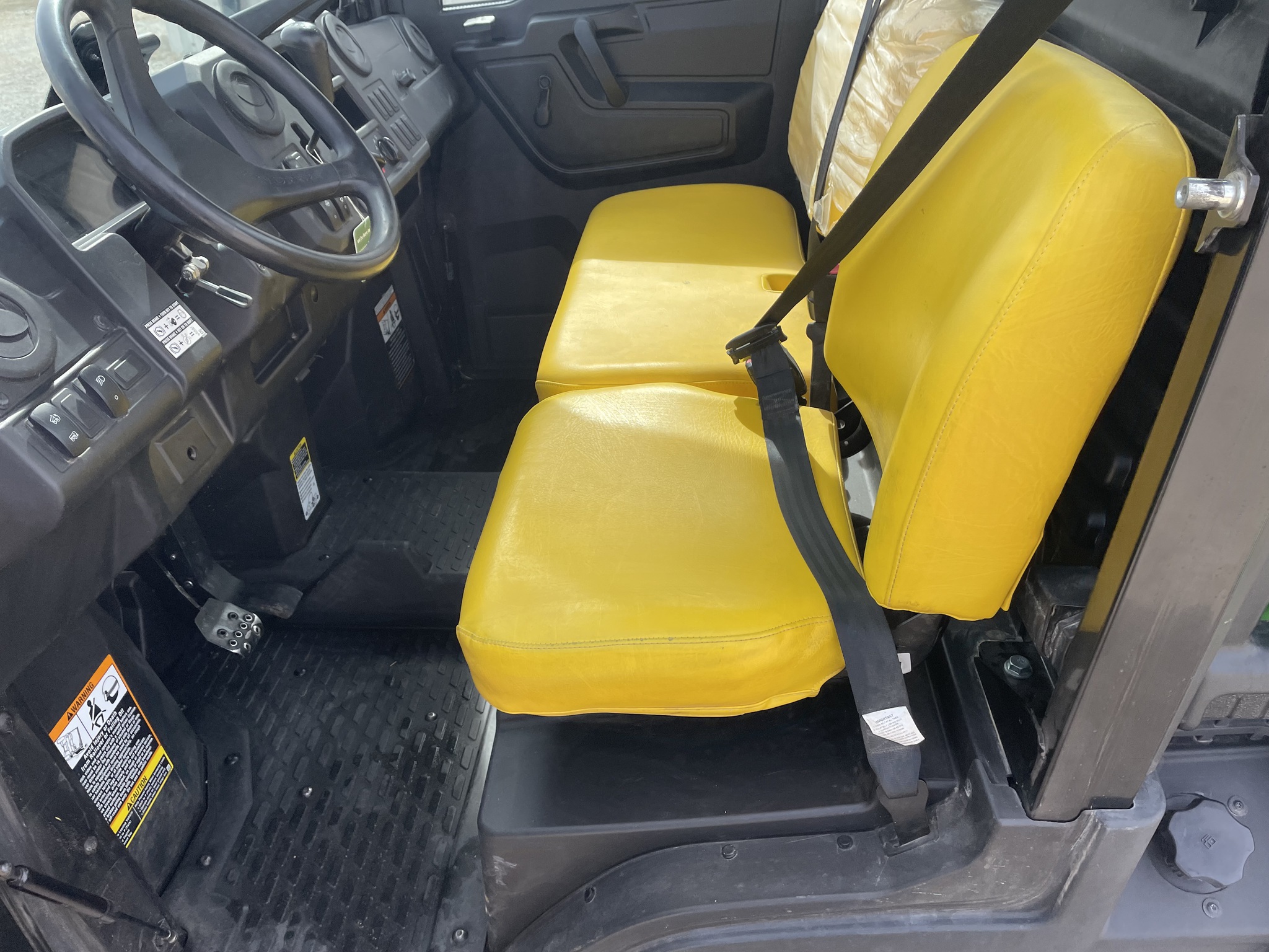  2022 John Deere XUV 835M at Heritage Tractor in Rolla, MO