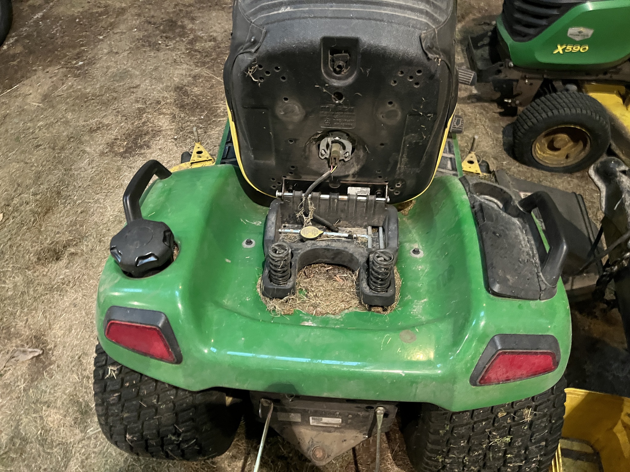  2021 John Deere X590 at Heritage Tractor in Dixon, IL
