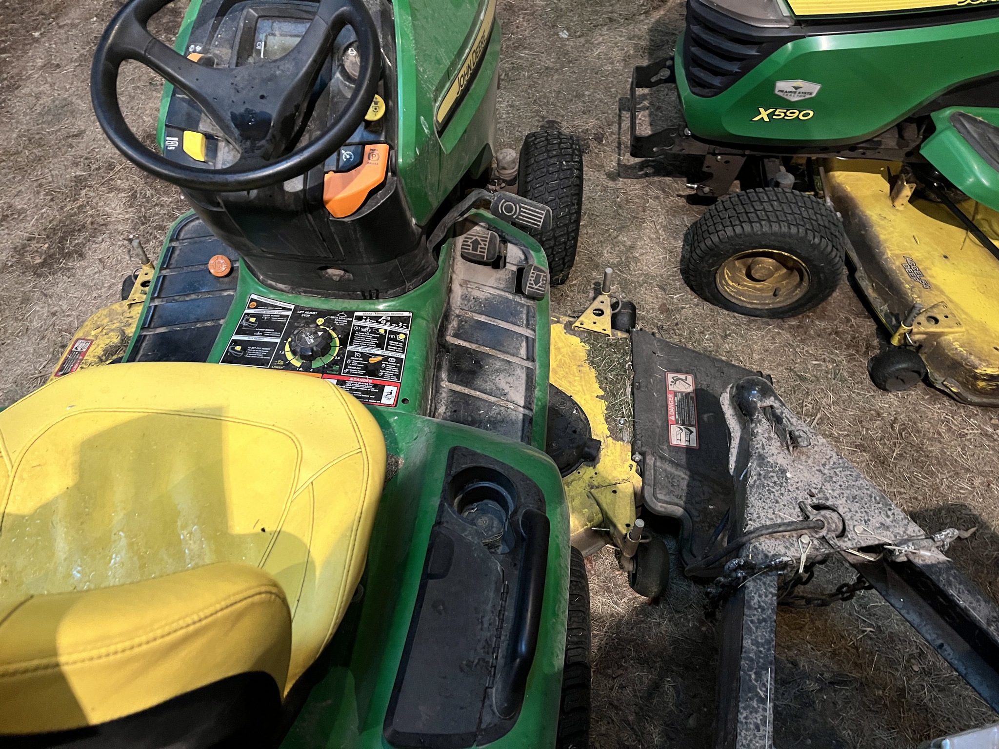  2021 John Deere X590 at Heritage Tractor in Dixon, IL
