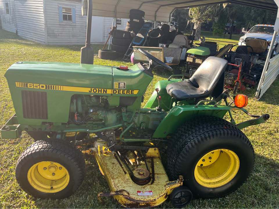 1984 John Deere 650 Image 7