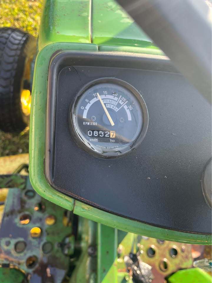 1984 John Deere 650 Image 10