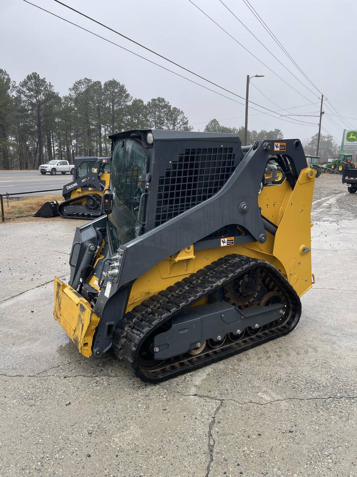 2024 John Deere 317G Image 2