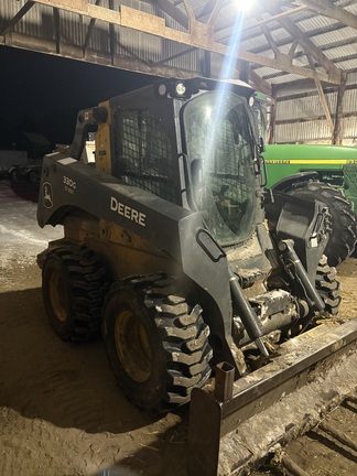 2023 John Deere 330G - Photo3