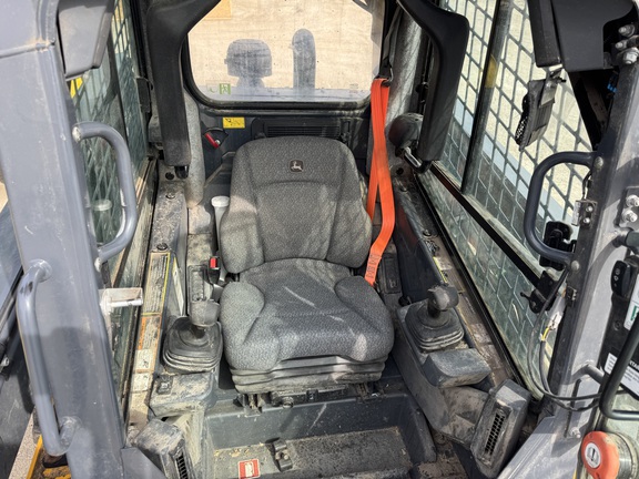 2023 John Deere 330G - Photo8