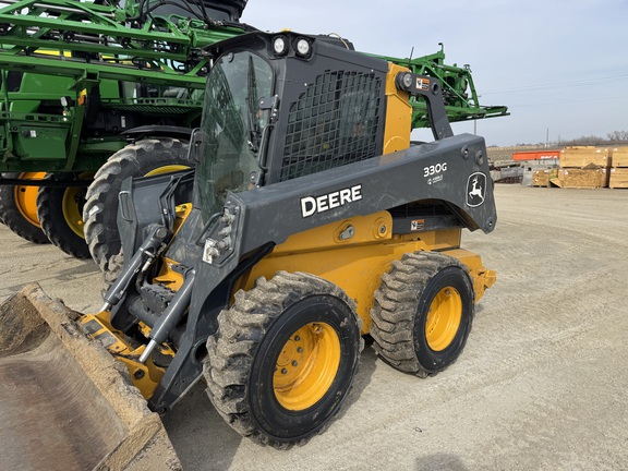  John Deere 330G