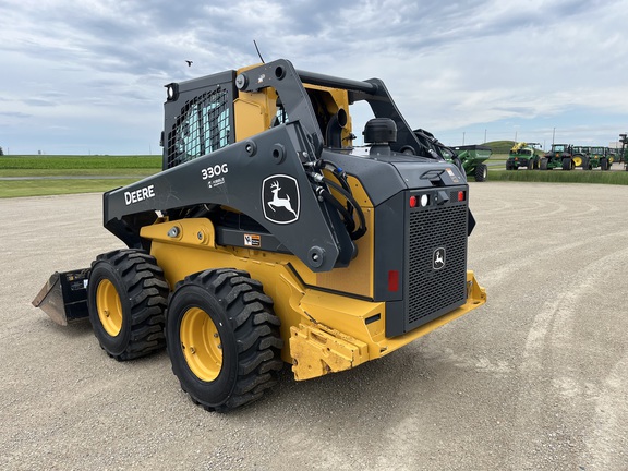 2023 John Deere 330G - Photo7
