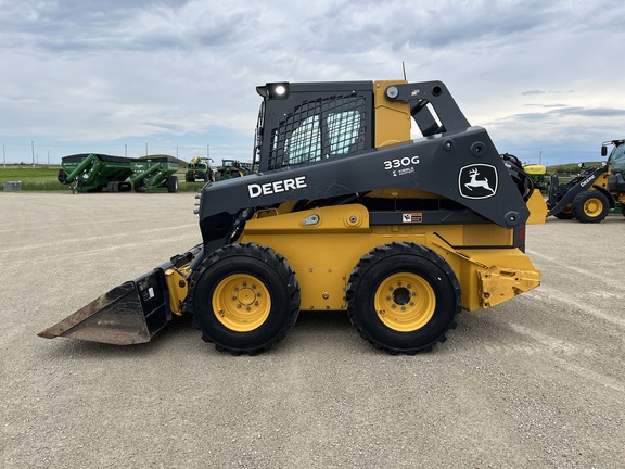 2023 John Deere 330G - Photo8
