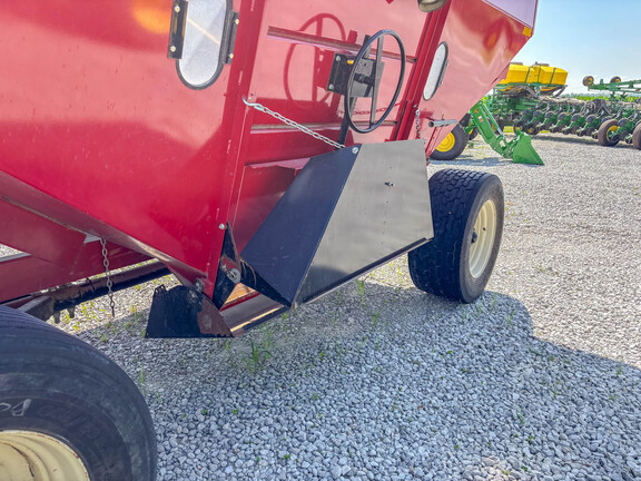 Used 2010 J&M 680 Miscellaneous Ag at Koenig Equipment in Urbana, OH - Photo9