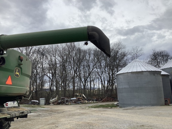 Photo of 2016 John Deere S680