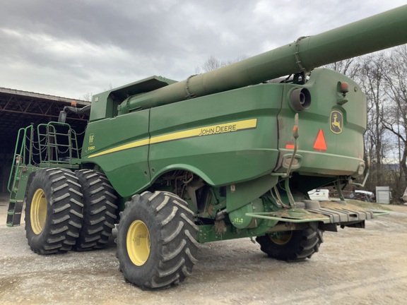 Photo of 2016 John Deere S680