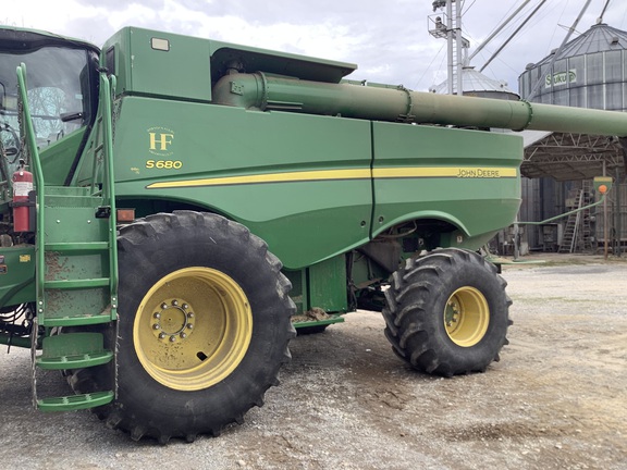 Photo of 2016 John Deere S680
