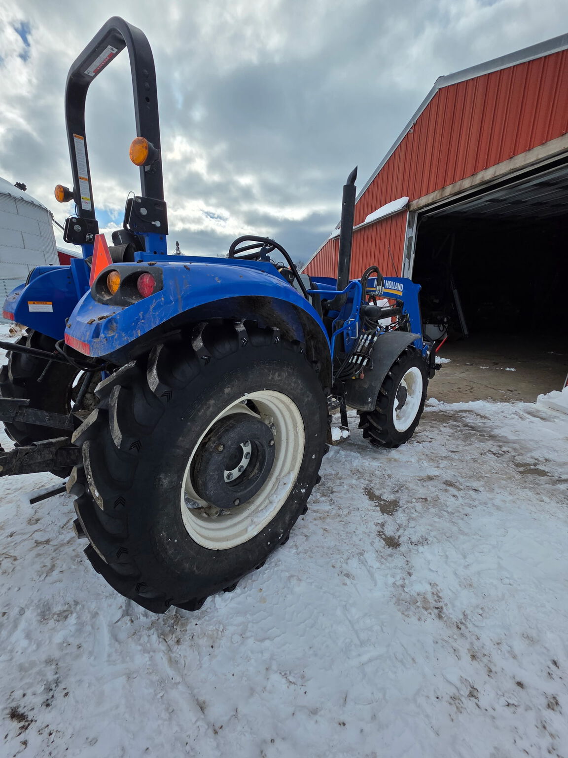 2017 New Holland T4.75 Image 4