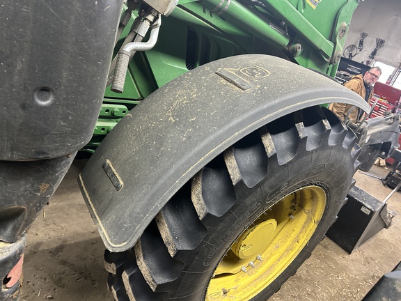 Used 2019 John Deere 6155R Row Crop Tractors at Horizon Ag & Turf in Lloydminster, AB - Photo10