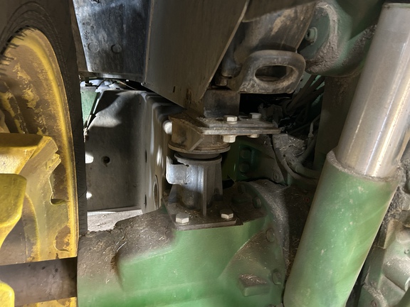 Used 2019 John Deere 6155R Row Crop Tractors at Horizon Ag & Turf in Lloydminster, AB - Photo11