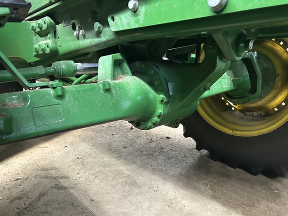 Used 2019 John Deere 6155R Row Crop Tractors at Horizon Ag & Turf in Lloydminster, AB - Photo14