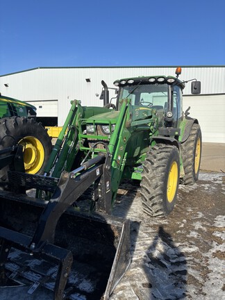 Used 2019 John Deere 6155R Row Crop Tractors at Horizon Ag & Turf in Lloydminster, AB - Photo1