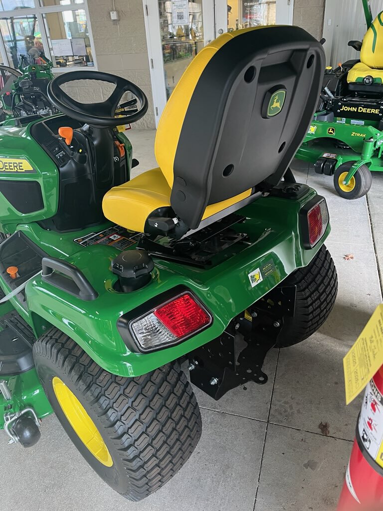 2025 John Deere X730 Image 2