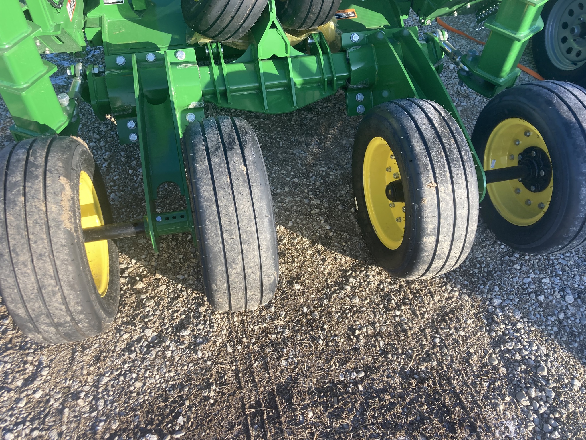 2026 John Deere FC15R Image 9