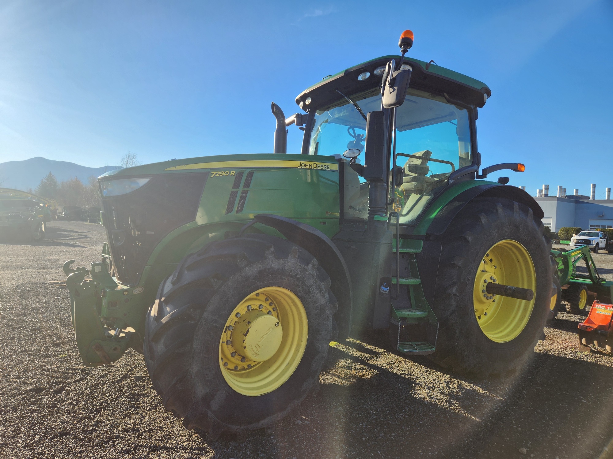 2014 John Deere 7290R Image 1