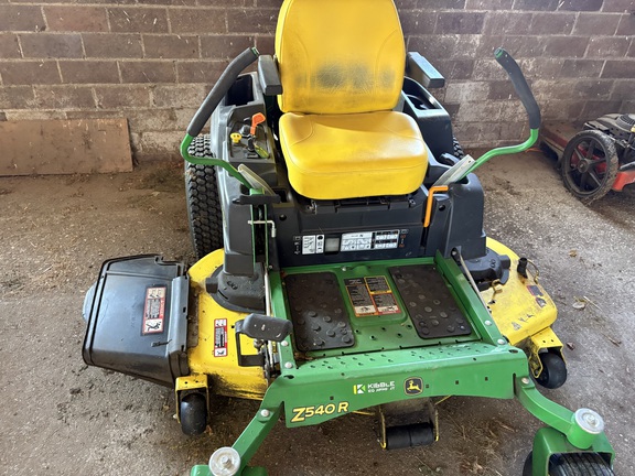 2019 John Deere Z540R - Photo2