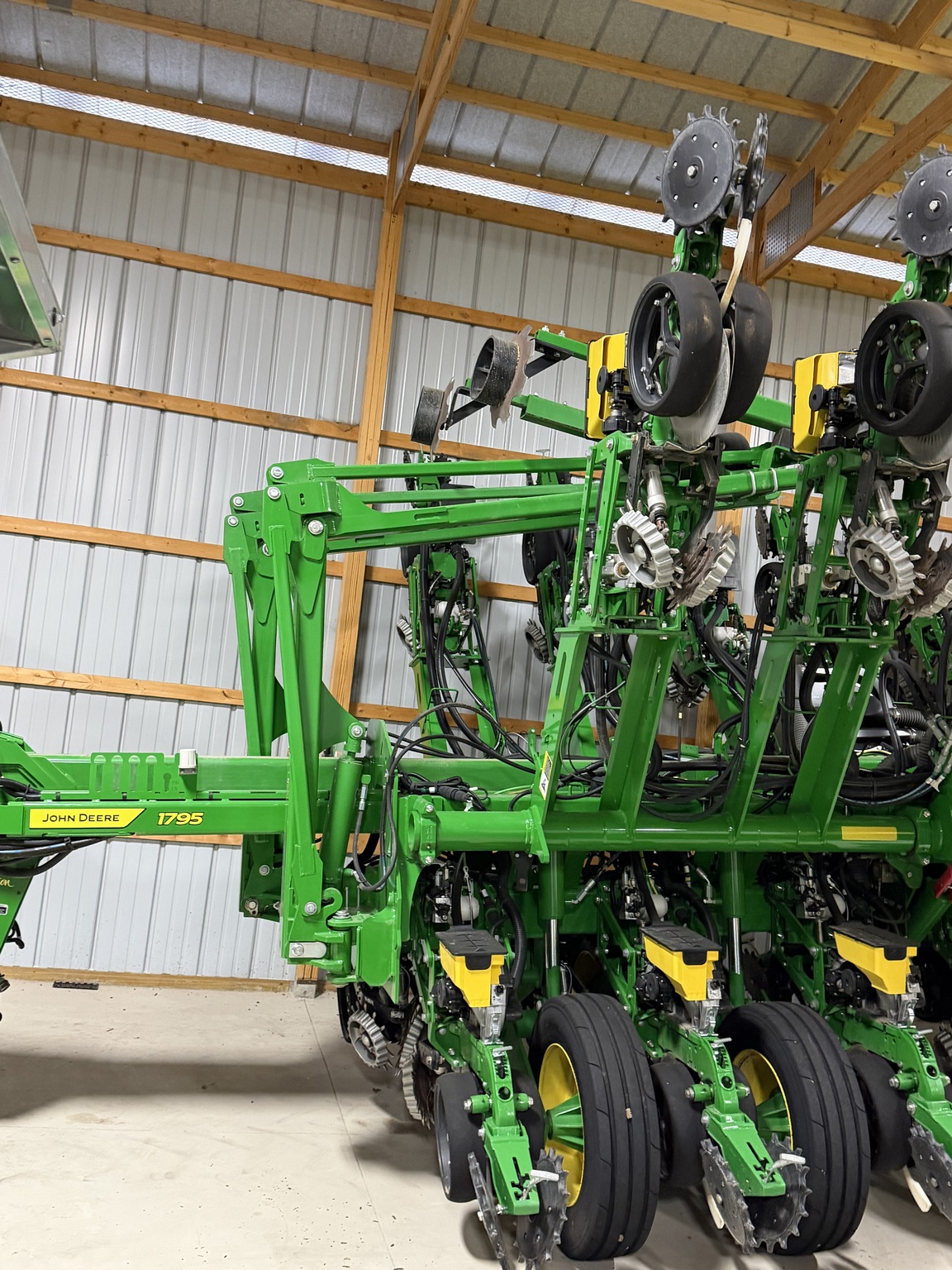 2022 John Deere 1795 Image 2