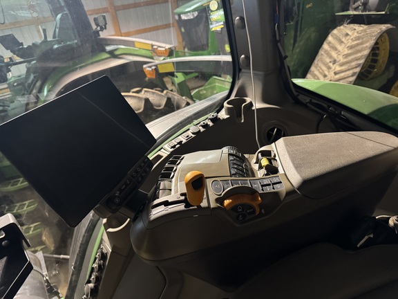 2024 John Deere 8R 410 - Photo17
