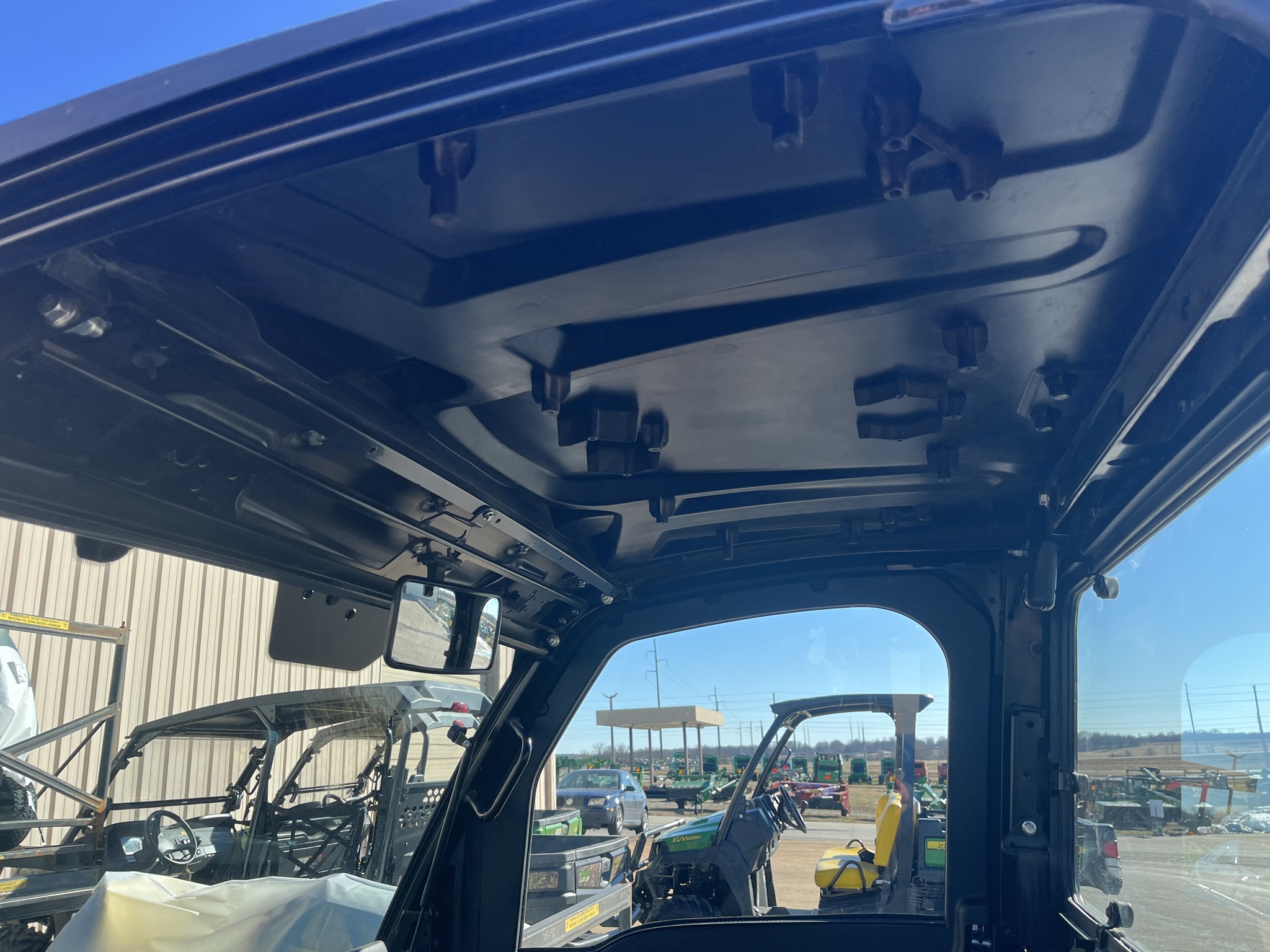  2018 John Deere XUV 835M at Heritage Tractor in Rogersville, MO