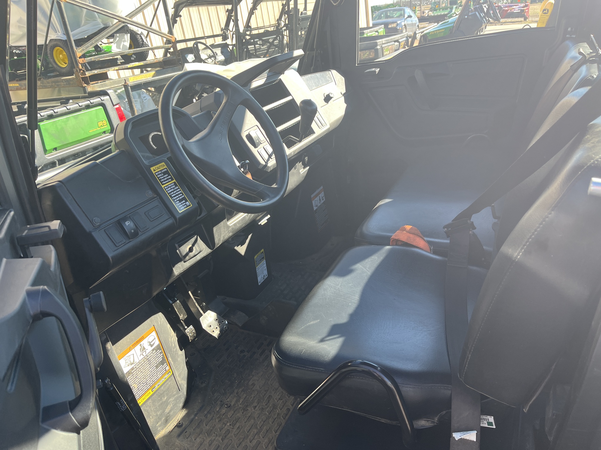  2018 John Deere XUV 835M at Heritage Tractor in Rogersville, MO