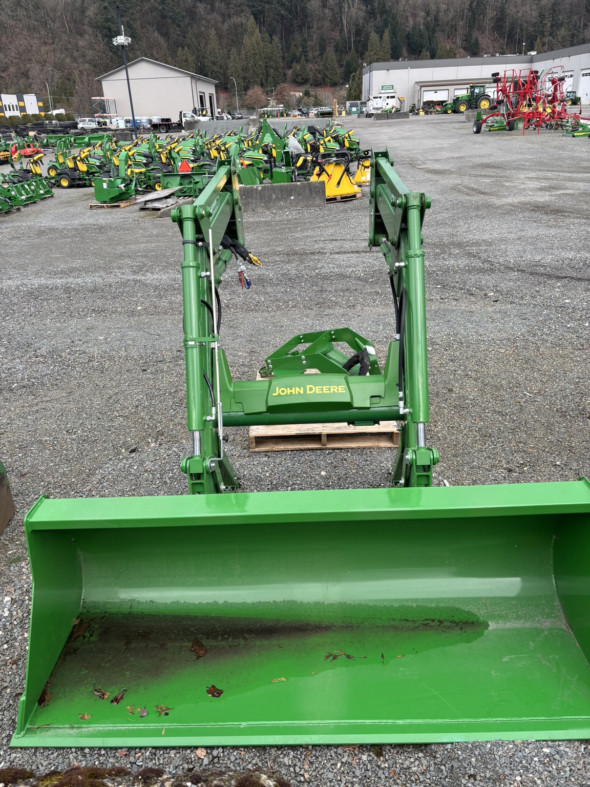 2023 John Deere 520M Image 1