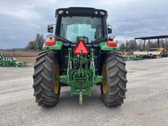2021 John Deere 6110M Image 5