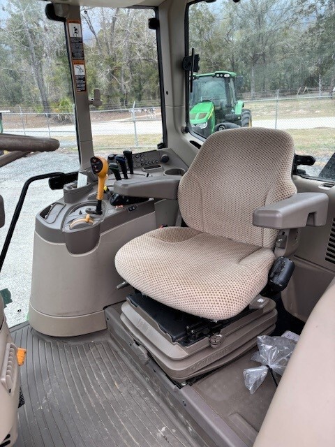 2021 John Deere 6110M Image 8