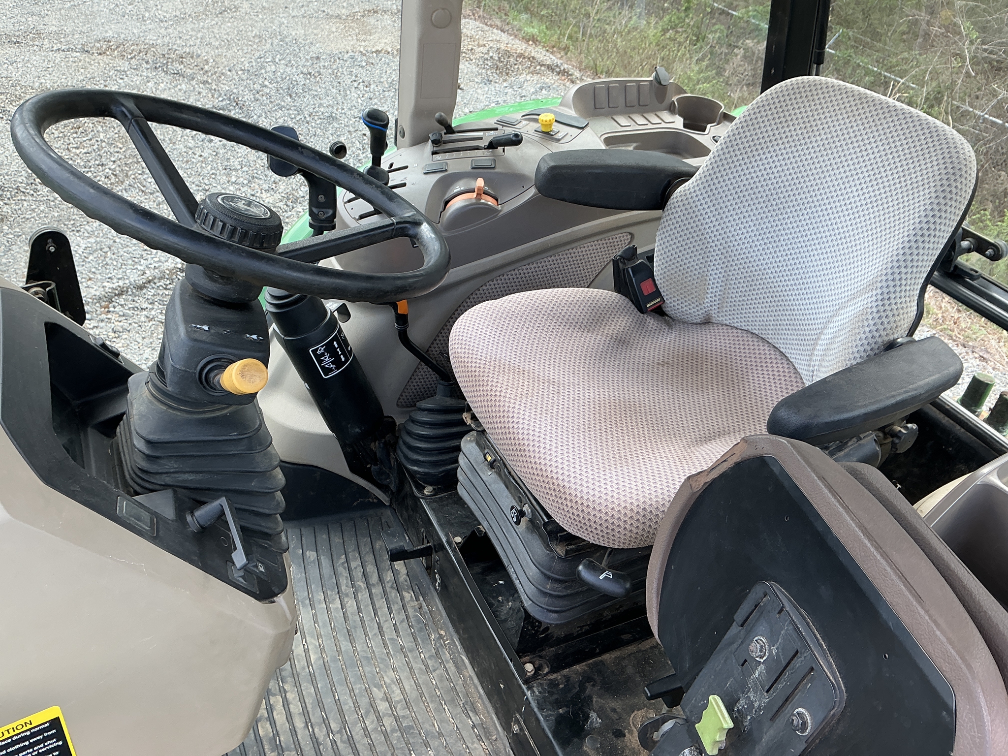 2013 John Deere 5085E Image 5