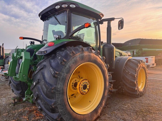 2013 John Deere 8360R Image 6