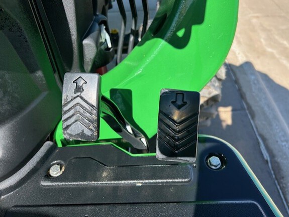 2024 John Deere 3032E (8th thumbnail)
