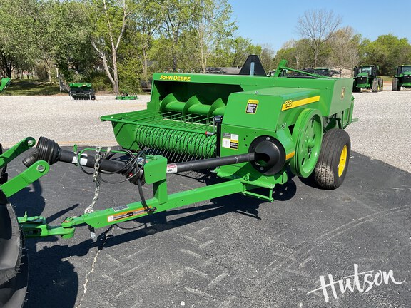 Photo of 2025 John Deere 328