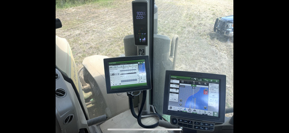 Photo of 2023 John Deere 8R 370