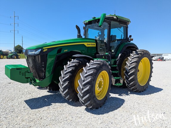 Photo of 2023 John Deere 8R 370