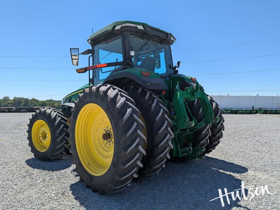 Photo of 2023 John Deere 8R 370